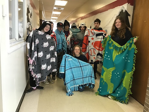 GEMS Students Create Fuzzy Fleece Blankets for Local Kitty Rescue, “A Place for Grace”
